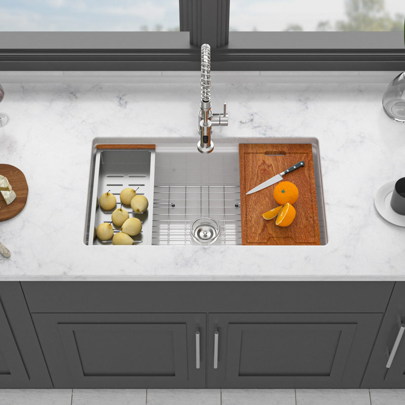 Évier de cuisine encastré en porcelaine blanche 33 po