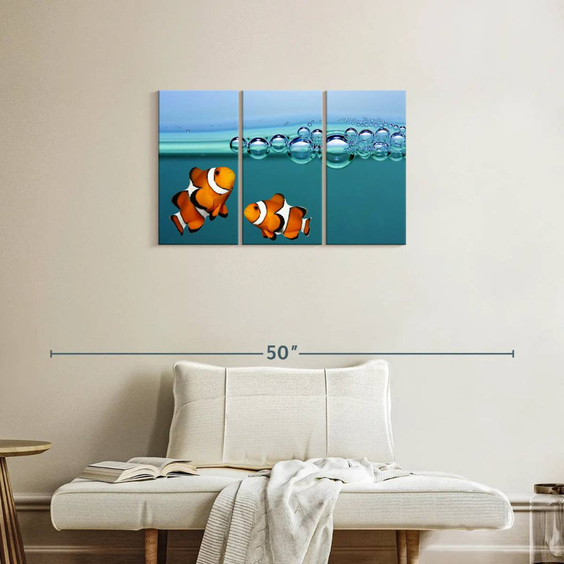 Brampt Clownfish Blowing Bubbles, 20" H x 33" W