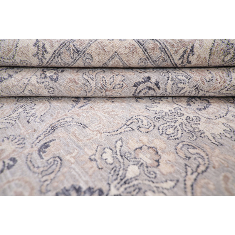 Hand Knotted Wool Area Rug in Light Gray And Ivory