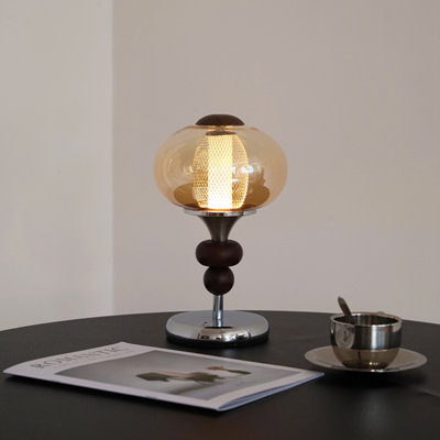 Lampe de table à intensité variable en métal à intensité variable