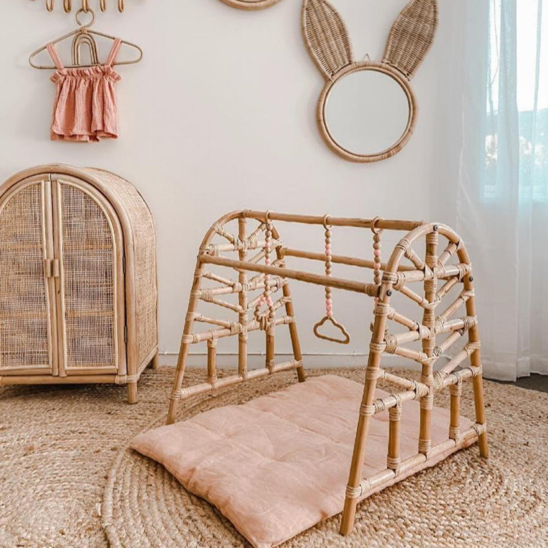 Baby Gym avec jouets suspendus