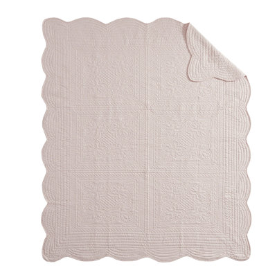 Oversized Quilted Throw with Scalloped Edges Seafoam 60x72"