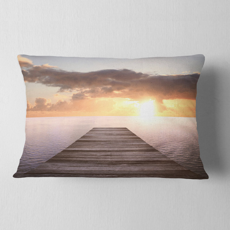 Coussin Yellow Sea and Brown Pier - Sea & Shore