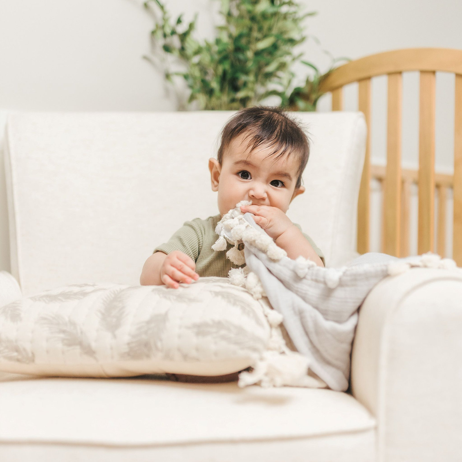 6-Layer 100% Cotton Muslin Baby Blanket, 30"x40", For Baby Nursery or Stroller by Crane Baby, Gray