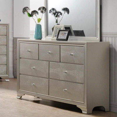Commode à tiroirs de style contemporain