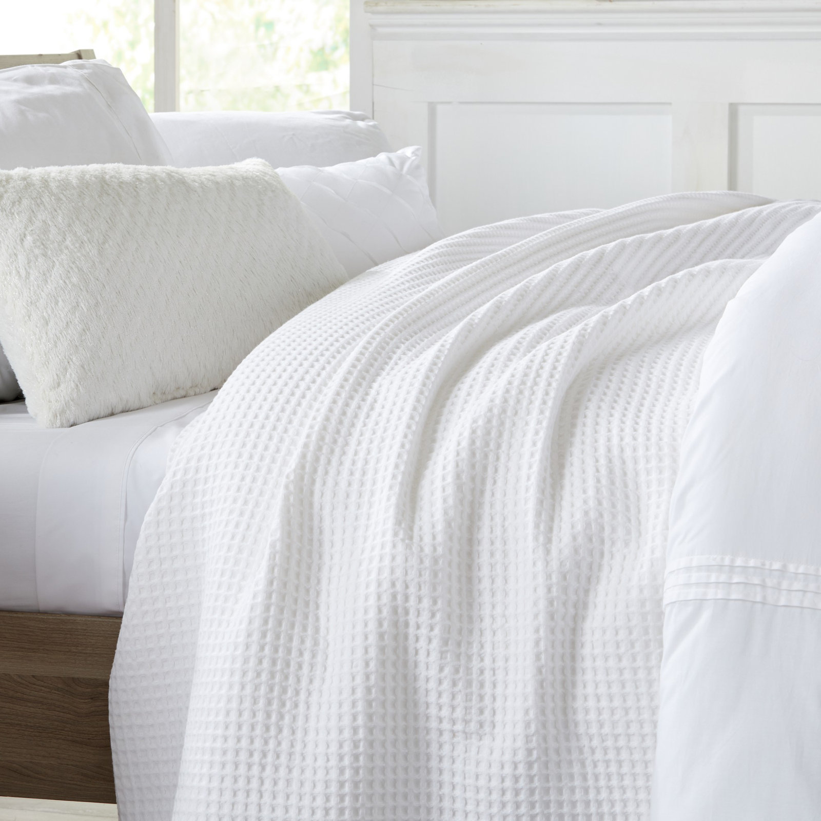 Vila Cotton Waffle Throw Blanket, White, Queen