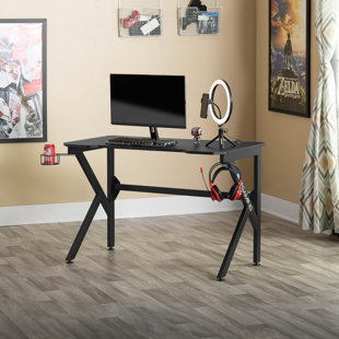 Bureau de jeu pour PC avec centre de chargement Saga