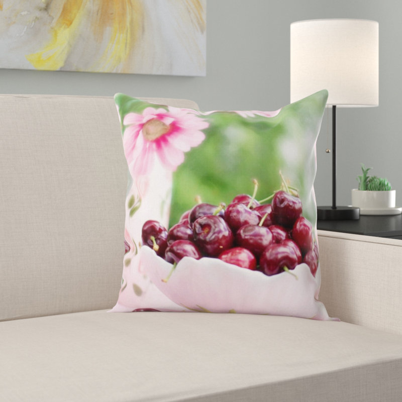 Coussin de cerise dans un coussin bol