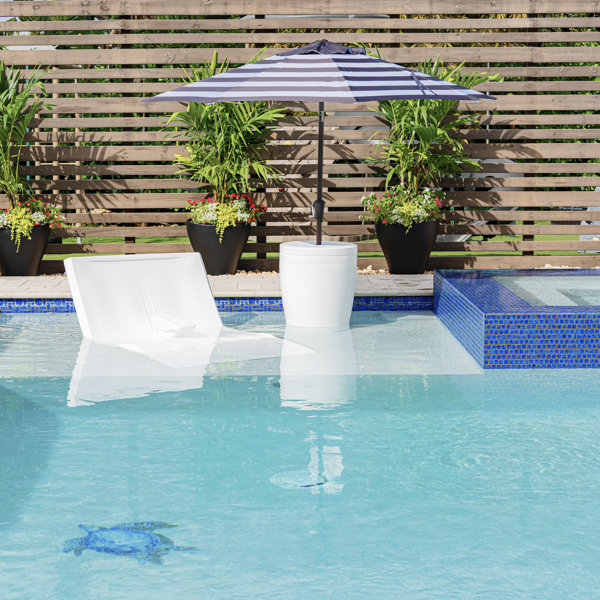 Step2 White Vero Plastic In-Pool Side Table and Umbrella Table Stand ...