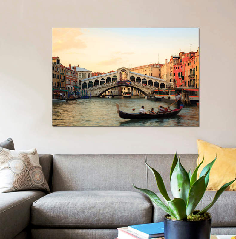 « coucher de soleil à rialto, venice » par matteo colombo, impression sur toile, H 8 po x l 12 po x P 0,75 po, Toile tendue