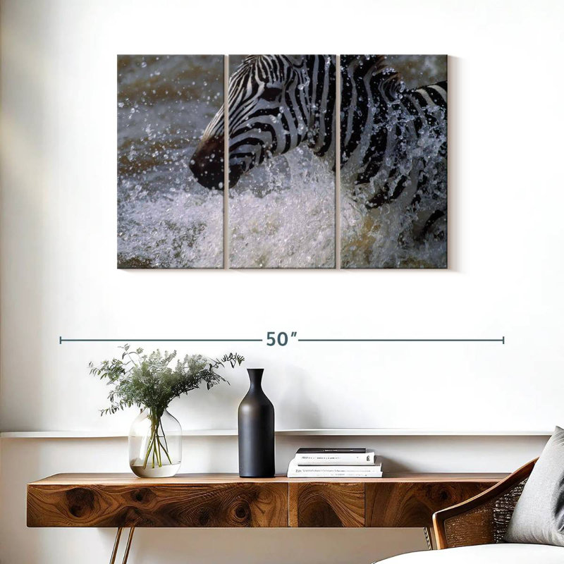 Brampt Zebra Splash, 24" H x 38" W