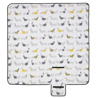 Silly Sausage Dogs Picnic Blanket