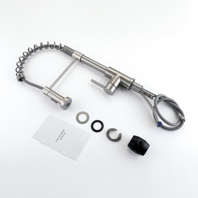 Robinet d'évier de cuisine à poignée simple - surface en nickel brossé, rotation du bec à 360 degrés, finition réglable du débit de débit d'eau, mouvement, contrôle du débit