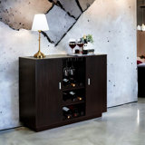 Desserte Chaz avec porte-verres à espresso, armoire de salle à manger, buffet, crédence