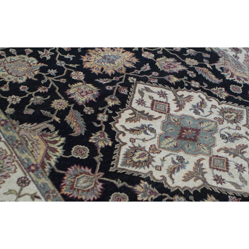 Cornwall Hand Woven Wool Oriental Area Rug, Rectangle 7'10" x 9'9"