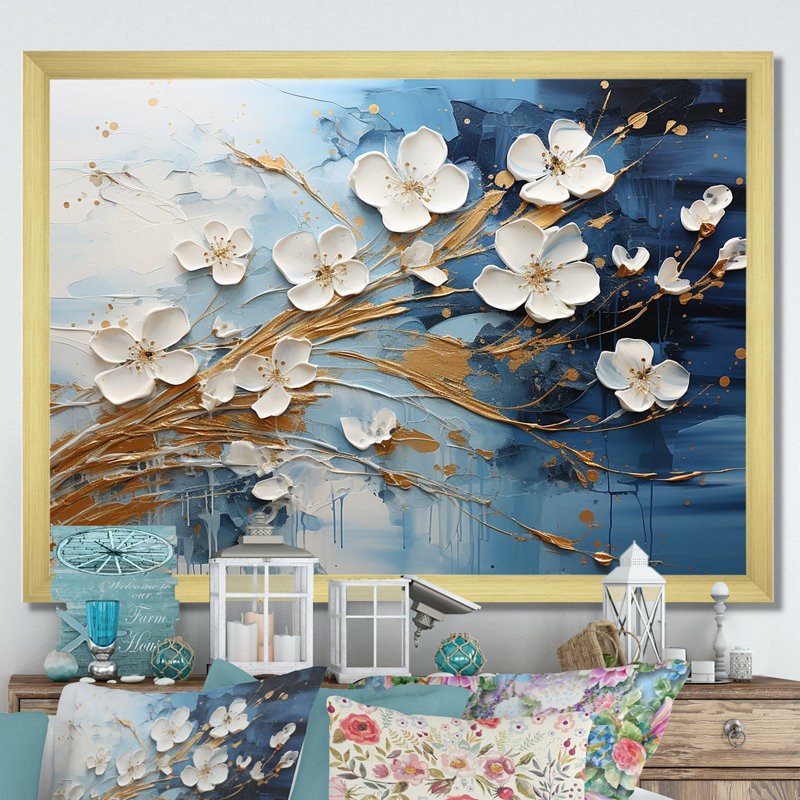 Encre liquide blanche et bleue I - Fleurs, art mural, Cadre doré à coins fermés, H 34 po x l 44 po x P 1,5 po