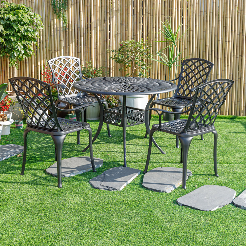 Timeless Beauty- Stylish Cast Aluminium Bistro Set, Black