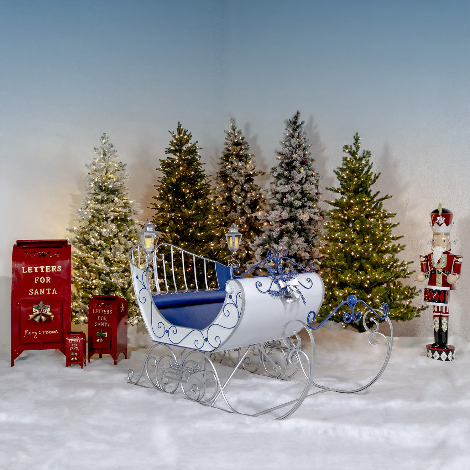 Large Victorian Christmas Sleigh Lawn Art, White/Blue/Silver