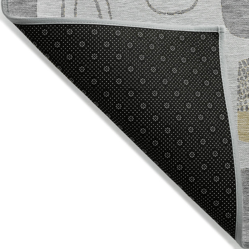 Tapis extérieur lavable à motif géométrique argenté et doré 5 pi x 8 pi