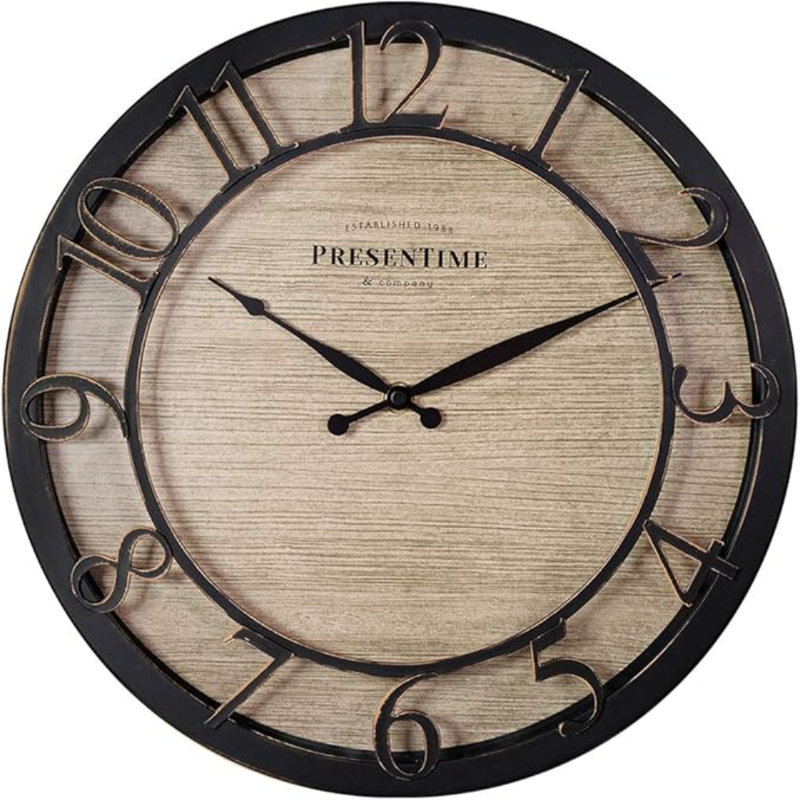 Horloge murale de 13 po de la série Farmhouse de présentateur, mouvement à quartz, style Shiplap, chiffres arabes 3D surélevés, bronze huilé