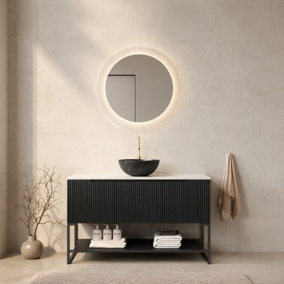 Ensemble de meuble-lavabo et de meuble-lavabo autoportant avec 3 portes et 3 tablettes ouvertes, cuve en céramique noire avec motif en pierre et comptoir en pierre frittée blanc de Carrare, noir (nouveau SKU) TULIO