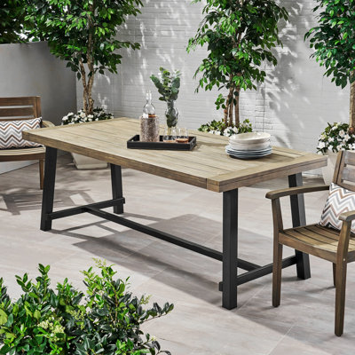 Table de salle à manger d'extérieur