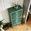 Armoire de rangement de 55 po de hauteur avec tiroir et 2 portes en bois sculpté avec pieds en bois massif-240789252