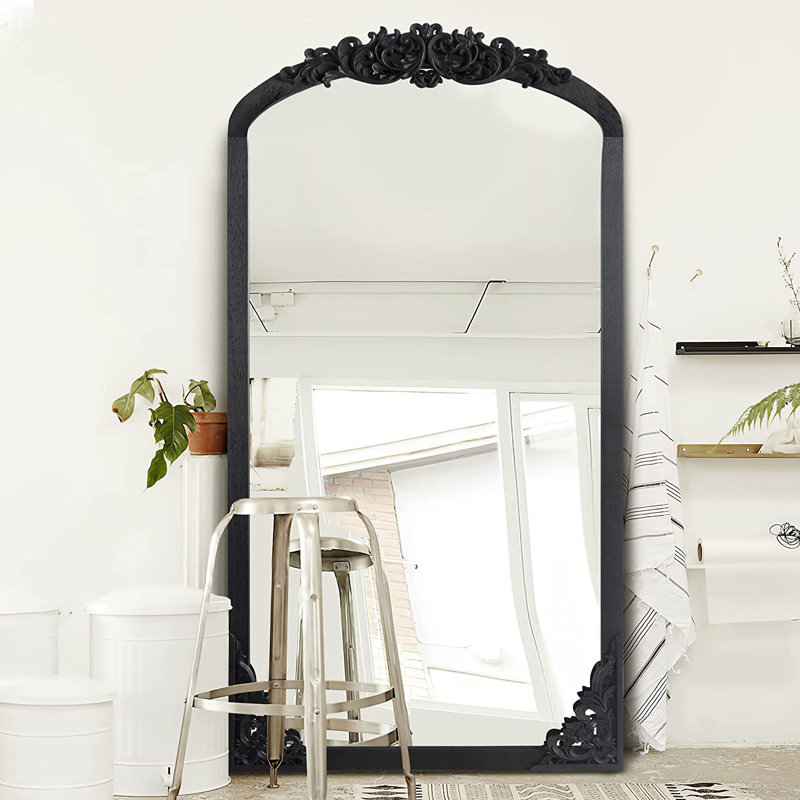 Miroir d'appoint mural Alexiyah, Noir, 69,3 po x 29,9 po