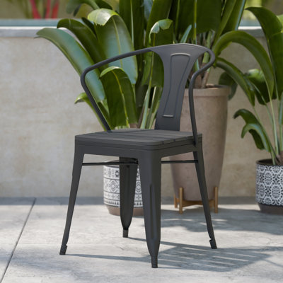 Chaise de patio à dossier à lattes en acier toutes saisons avec siège en résine de polyester