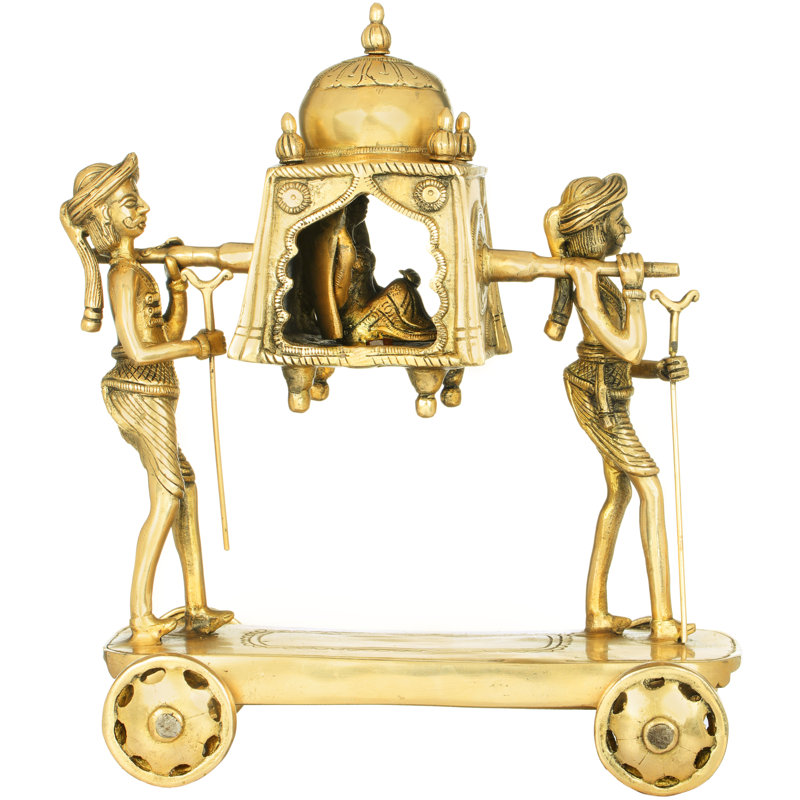 Un palanquin portant une jeune mariée