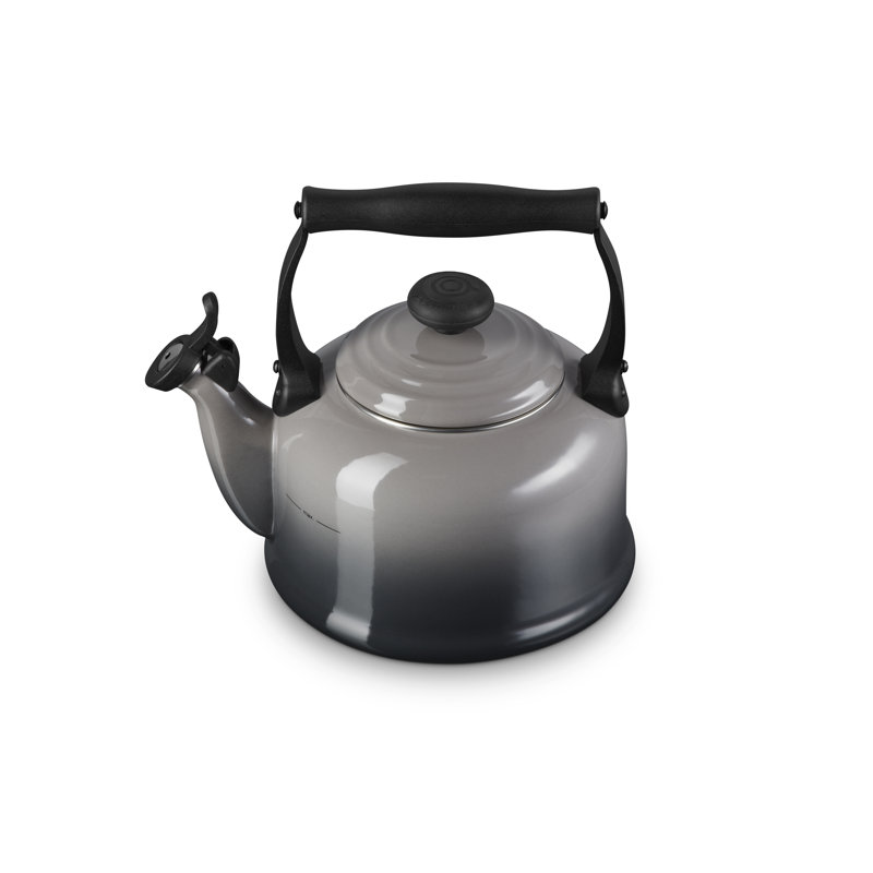Le Creuset Traditional Kettle with Fixed Whistle 2.1L, Flint