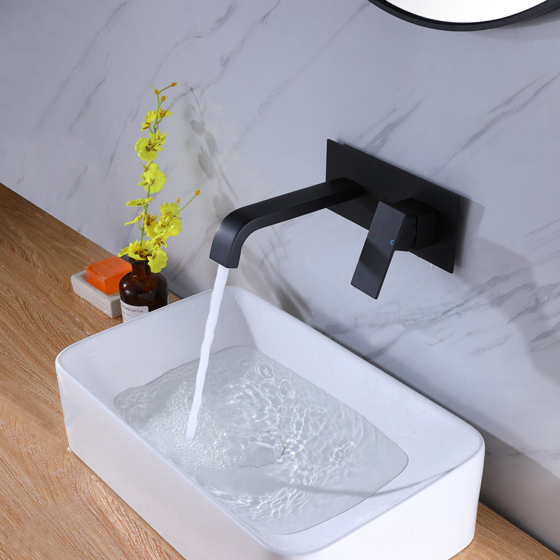 Robinet de salle de bain mural noir mat