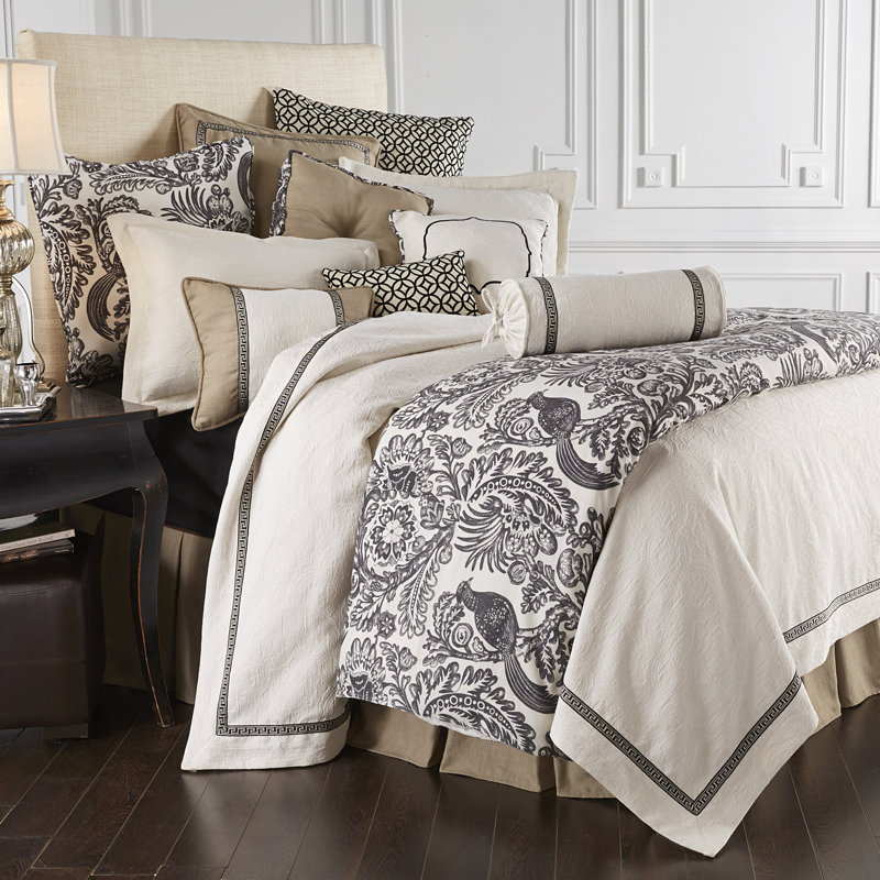 Liza White Matelassé Cream Black Medallion Pattern Greek Key Embroidery Classic Coverlet Set, Queen Coverlet
