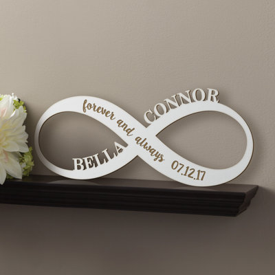 Plaque en bois Infinity avec noms personnalisés et personnalisation gravée au laser sur bois blanc | Un souvenir unique | Grand cadeau de mariage ou d'anniversaire | 14 po x 5 po