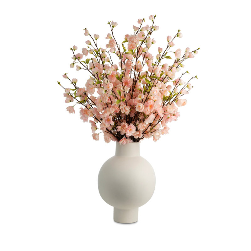 Arrangement floral fonctionnel dans un vase, H 28 po x l 24 po x P 24 po