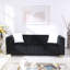 Un canapé-lit moderne sur un Chesterfield traditionnel