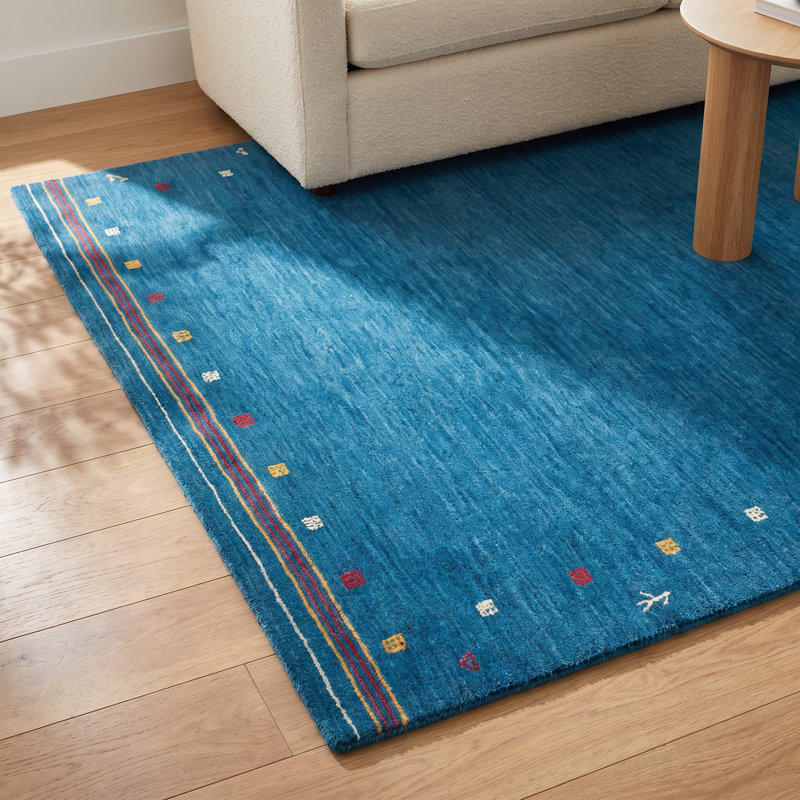 Danette Hand Loomed Wool Southwestern Indoor Rug, Rectangle 6' x 9'
