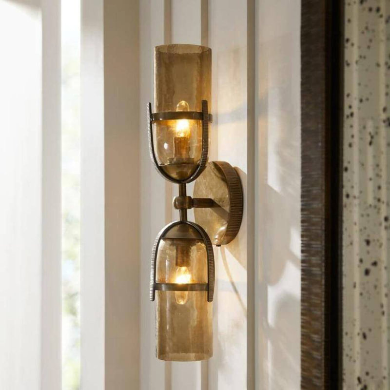 Jacobson 2 - Light Wallchiere