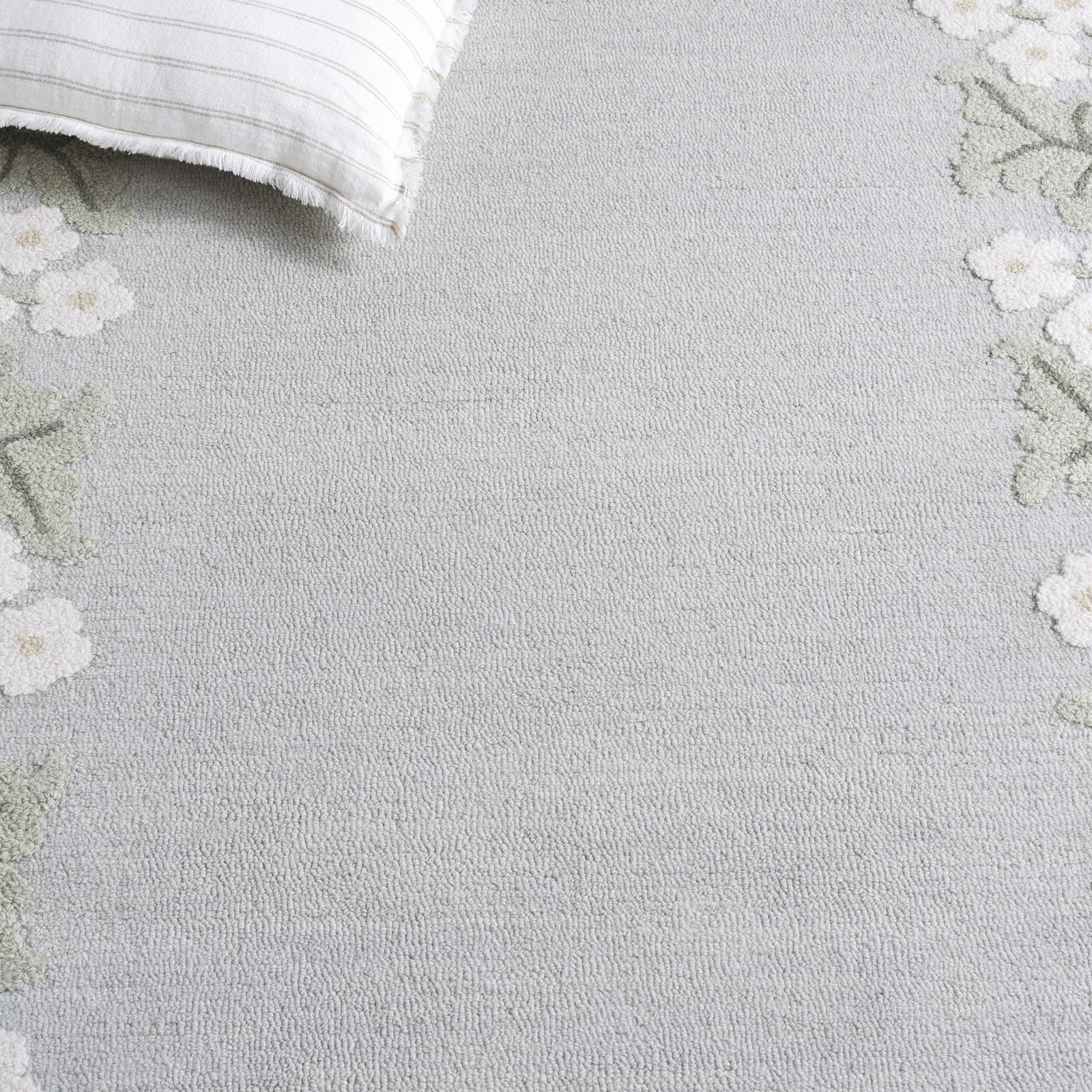 Hand-Tufted Wool Floral Rug, Runner 2'3" x 8'