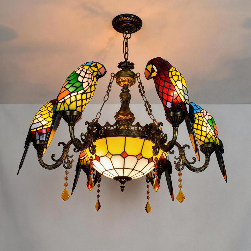 Lustre classique / traditionnel à 7 lumières avec accents de cristal Garren