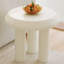 Table d'appoint de salon, table de bout ronde à 3 pieds, table de canapé blanc crème