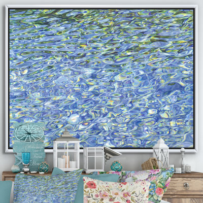 «Sunny Water with Transparent Waves Reflecting Gentle Sunshine II», reproduction sur toile