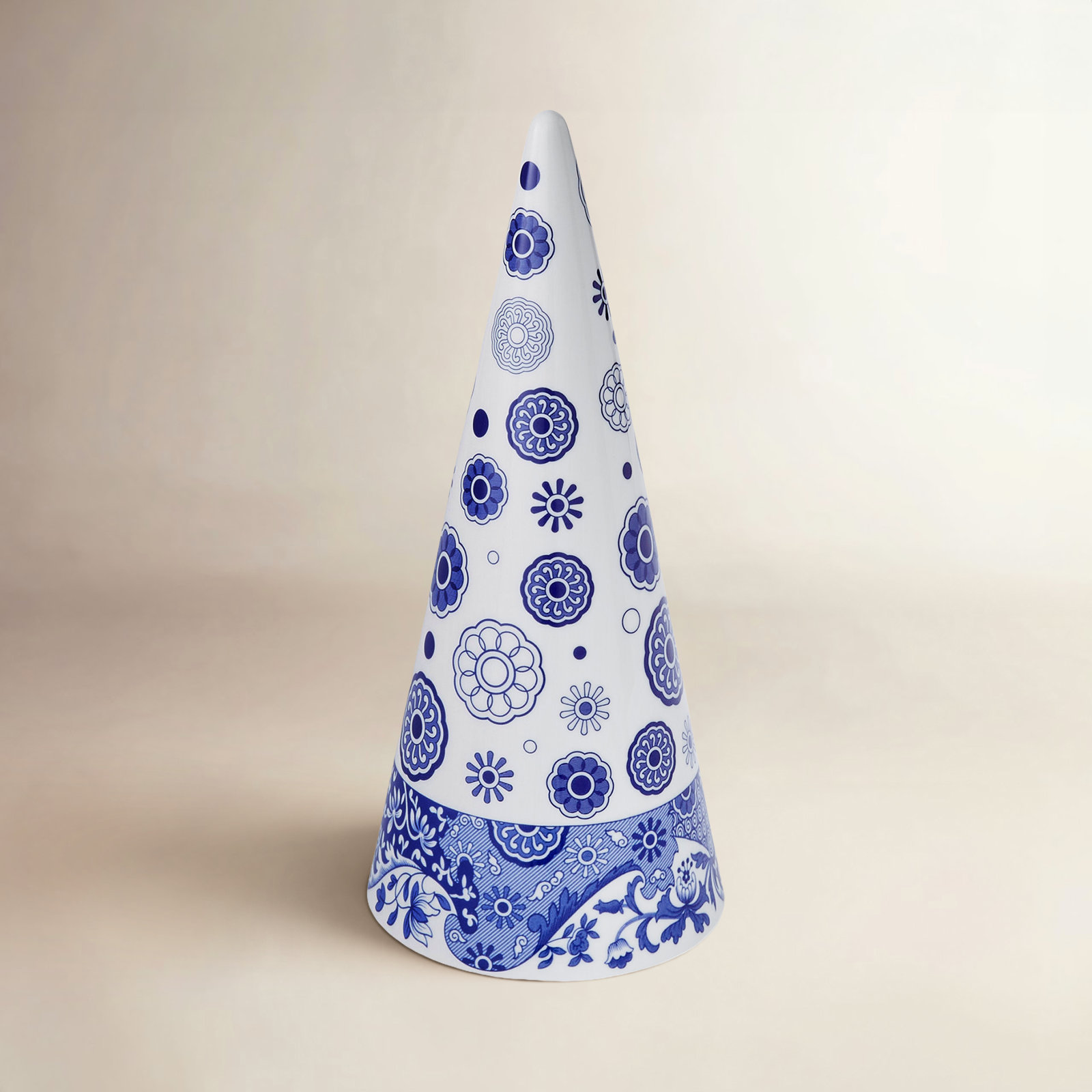 Spode Blue Italian Topiary 10"