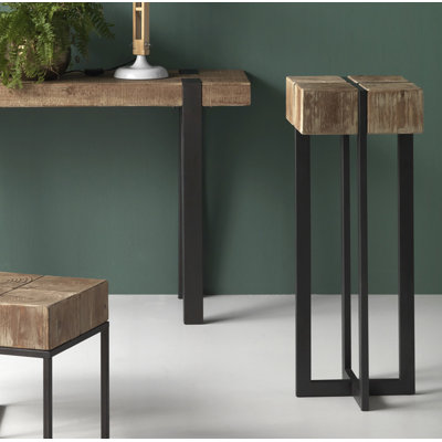 Cierra Plant Stand