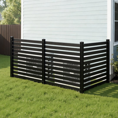 Clôture extérieure en vinyle noir, 3 panneaux, 127 x 122 cm, idéale pour les poubelles et les climatiseurs, avec piquets de 70 cm, pour l'équipement de piscine ou les poubelles.