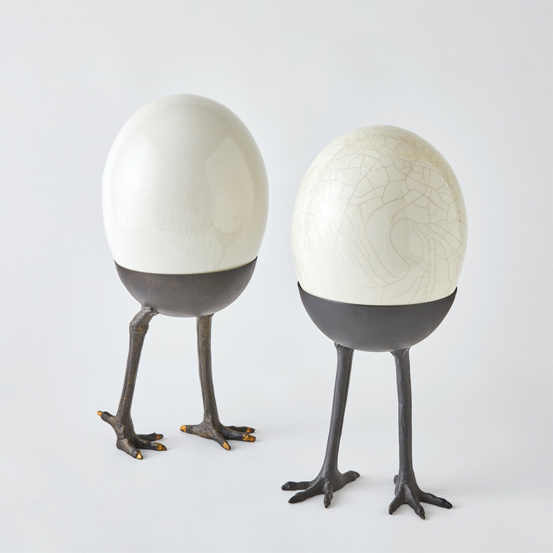Oeuf d'autruche sur les pieds, Noir / blanc