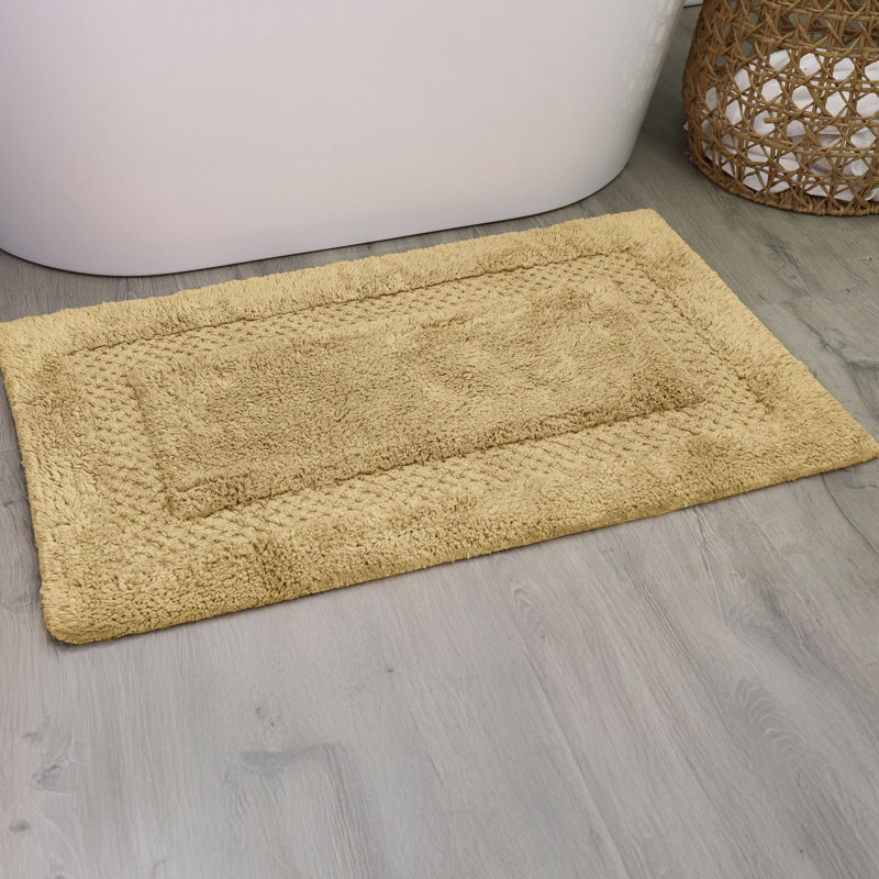 Antigona Soft Bath Rug, Linen, 24" W x 40" L