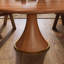 Ensemble de table de salle à manger Mid-Century ronde en bois massif avec chaises en rotin-463608368-445781267