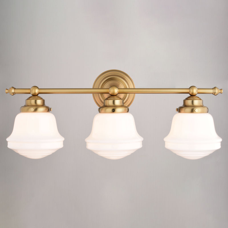 Éclairage pour meuble-lavabo à intensité variable Margaree, Laiton naturel, H 10 po x l 24 po x P 7 po, Trois lumières
