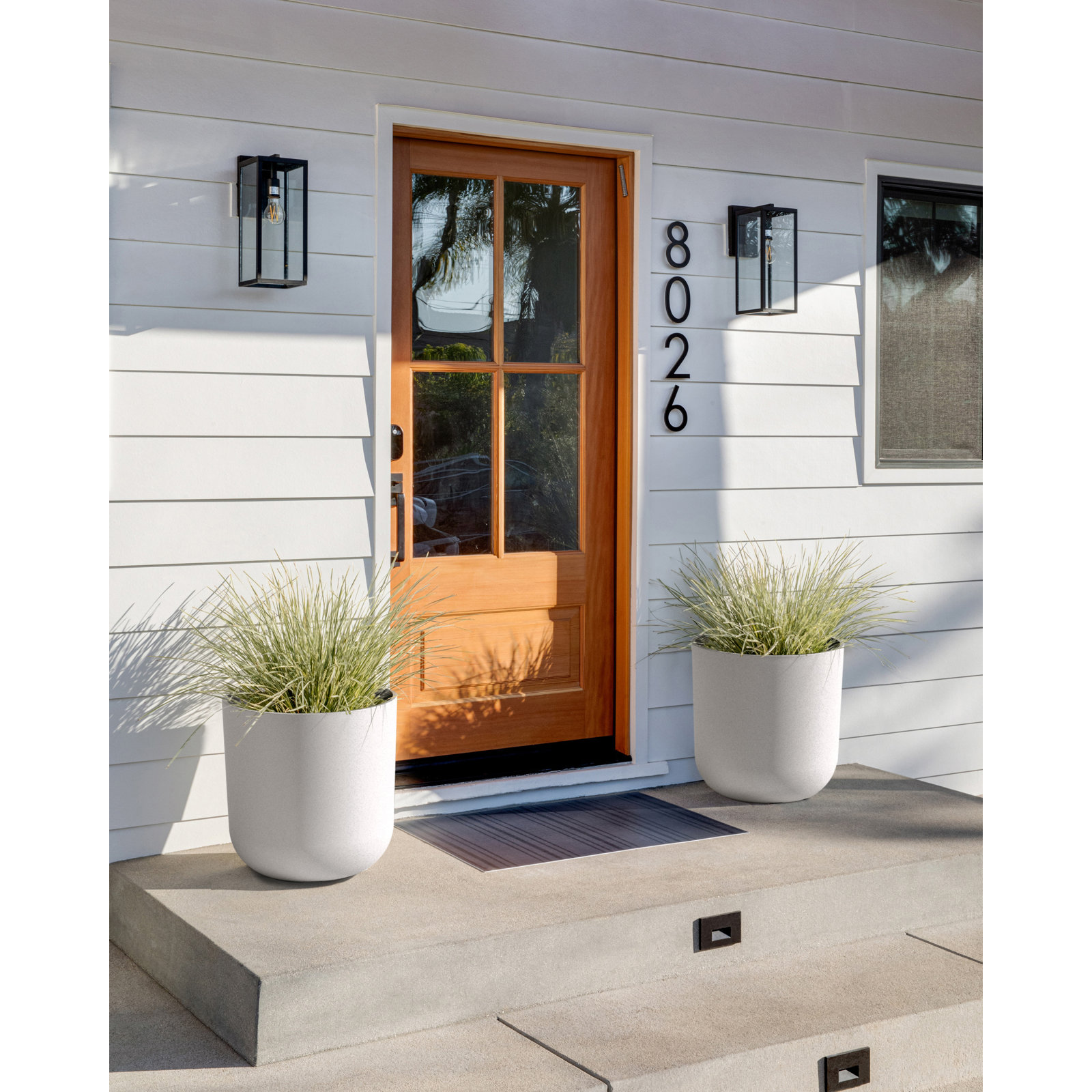 Mason Series Kona Planter, 2, 19.75" H x 18.5" W x 18.5" D, White